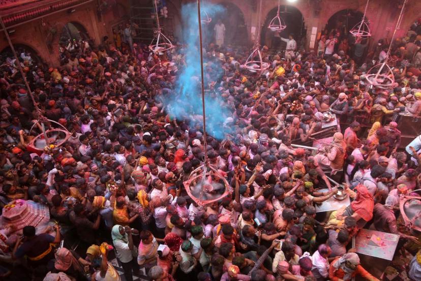 🎟️ Celebrate Holi with Showmates – India’s Smartest Ticketing Platform